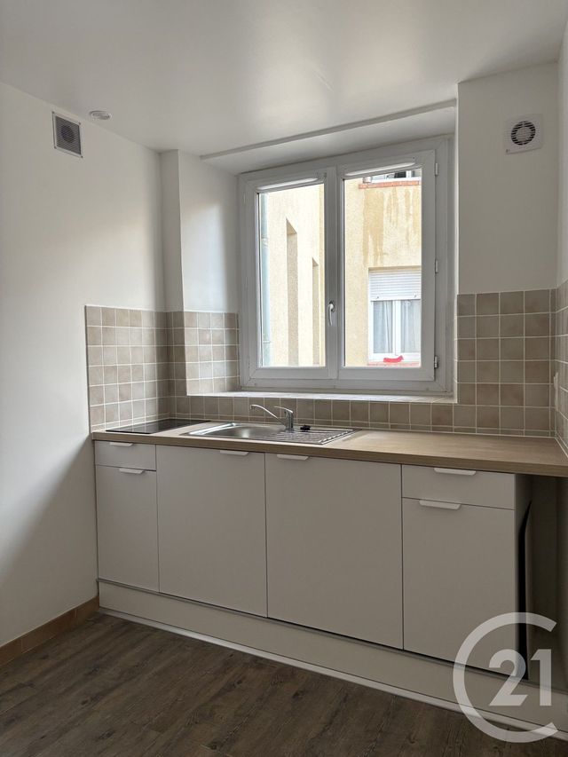 Appartement Studio &agrave; louer - 1 pi&egrave;ce - 29,71 m2 - Melun - 77 - ILE-DE-FRANCE
