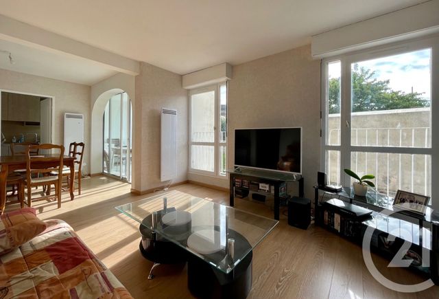Appartement F3 à louer AVON