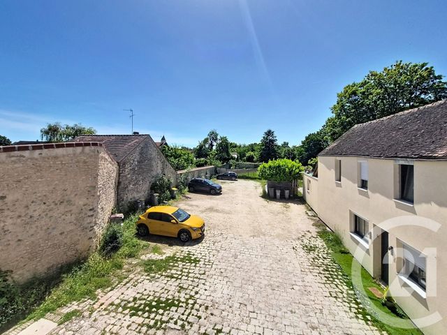 Appartement Duplex &agrave; louer - 2 pi&egrave;ces - 28,72 m2 - La Chapelle La Reine - 77 - ILE-DE-FRANCE