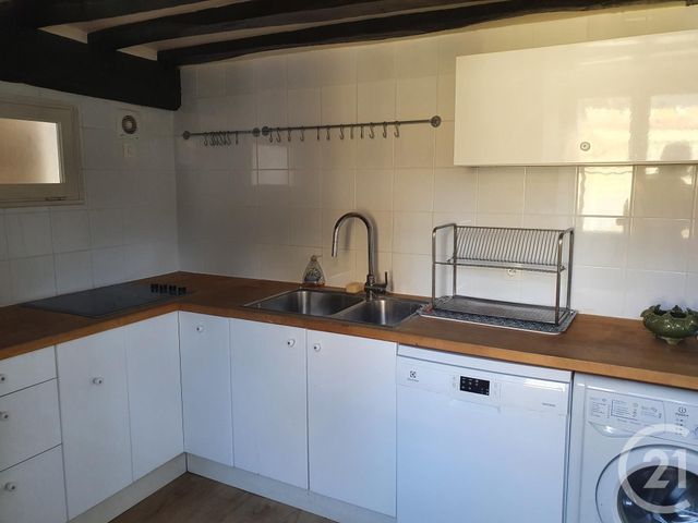 Appartement F3 &agrave; louer - 3 pi&egrave;ces - 53,80 m2 - Fontainebleau - 77 - ILE-DE-FRANCE