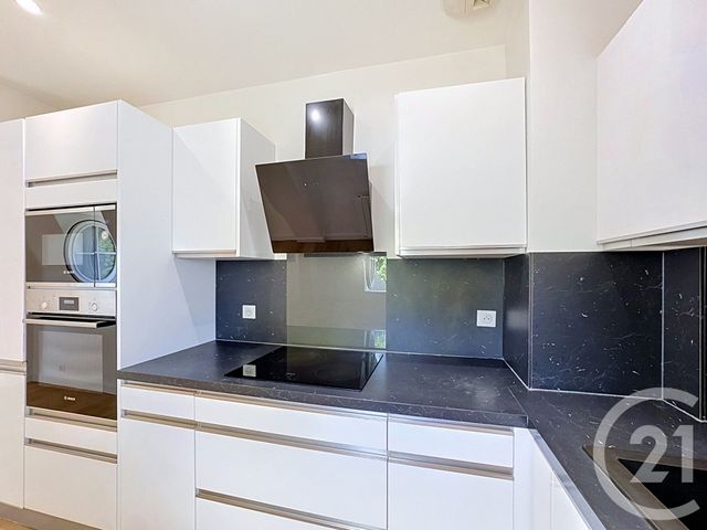 Appartement 3 pièces &agrave; vendre - 3 pi&egrave;ces - 70,60 m2 - Fontainebleau - 77 - ILE-DE-FRANCE
