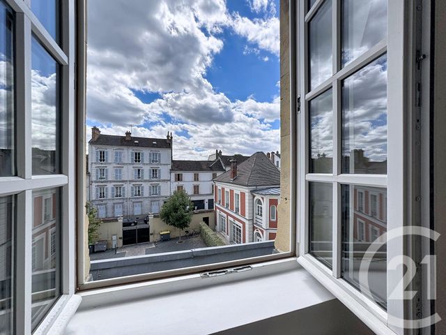 Appartement 3 pièces &agrave; vendre - 3 pi&egrave;ces - 70,60 m2 - Fontainebleau - 77 - ILE-DE-FRANCE