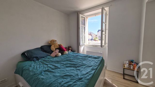 Appartement 2 pièces &agrave; louer - 2 pi&egrave;ces - 32,19 m2 - Fontainebleau - 77 - ILE-DE-FRANCE