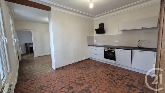 Appartement T2 &agrave; louer - 2 pi&egrave;ces - 56,64 m2 - Fontainebleau - 77 - ILE-DE-FRANCE