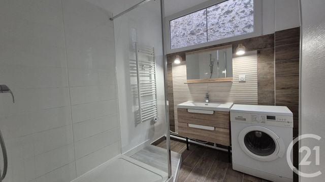 Appartement T2 &agrave; louer - 2 pi&egrave;ces - 56,64 m2 - Fontainebleau - 77 - ILE-DE-FRANCE