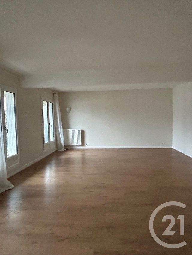Appartement 4 pièces &agrave; louer - 4 pi&egrave;ces - 110,49 m2 - Fontainebleau - 77 - ILE-DE-FRANCE