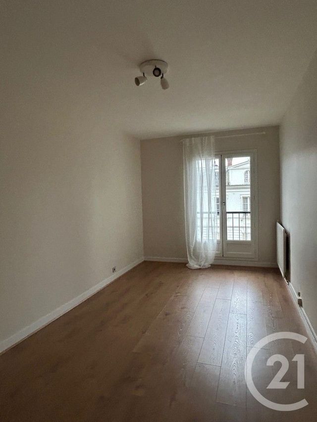 Appartement 4 pièces &agrave; louer - 4 pi&egrave;ces - 110,49 m2 - Fontainebleau - 77 - ILE-DE-FRANCE