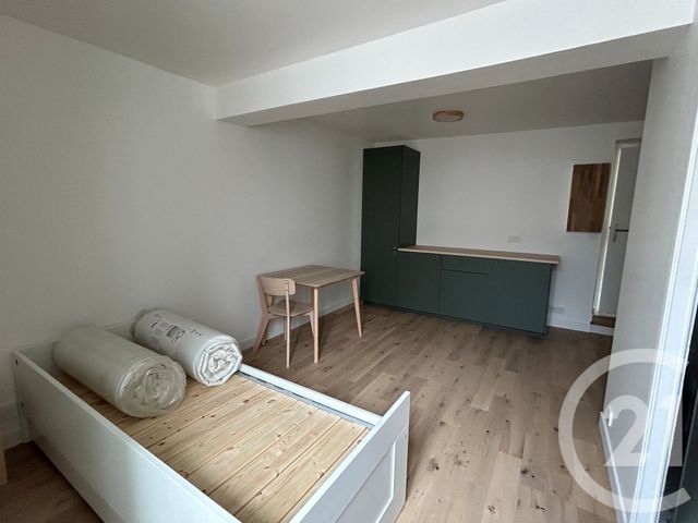 Appartement Studio à louer FONTAINEBLEAU
