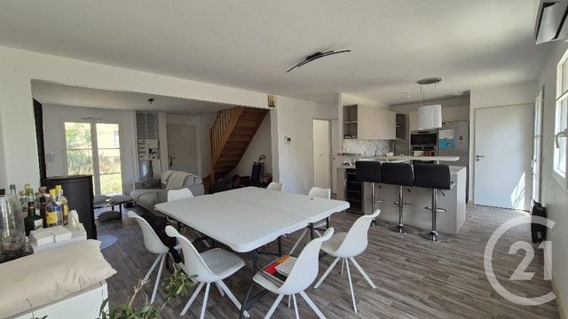 Maison &agrave; louer - 4 pi&egrave;ces - 90,60 m2 - Ury - 77 - ILE-DE-FRANCE