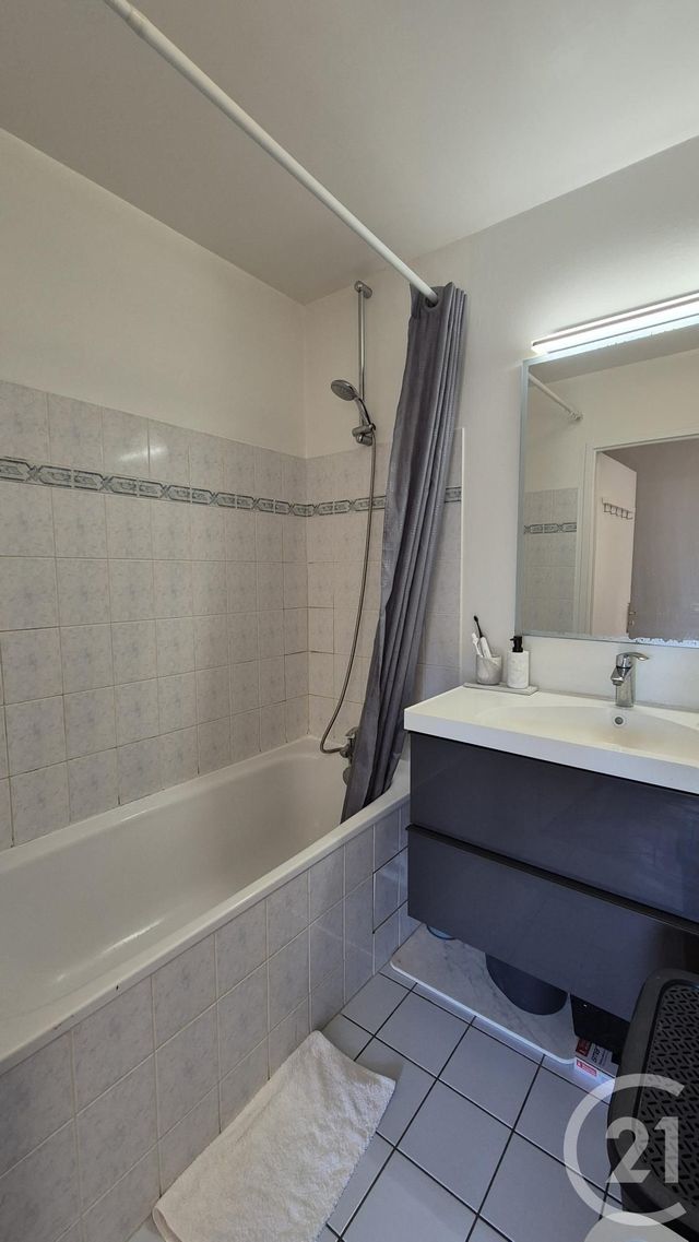 Appartement 3 pièces &agrave; louer - 3 pi&egrave;ces - 64,24 m2 - Avon - 77 - ILE-DE-FRANCE