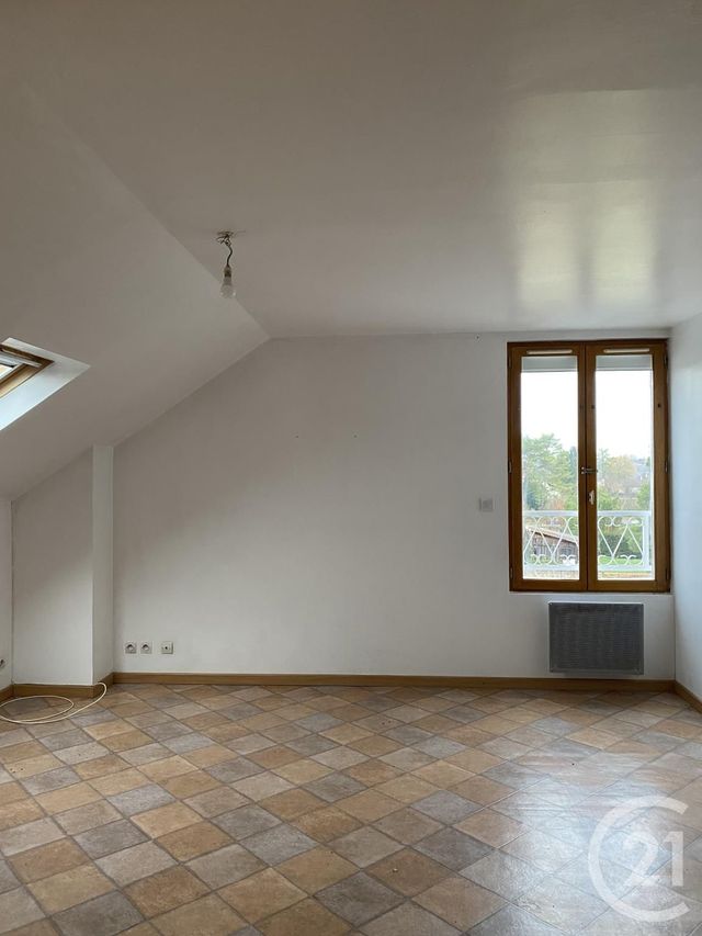 Appartement 3 pièces &agrave; louer - 3 pi&egrave;ces - 47,61 m2 - St Mammes - 77 - ILE-DE-FRANCE