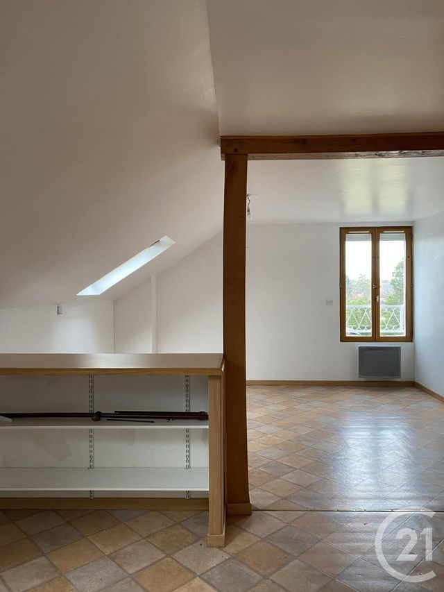 Appartement 3 pièces &agrave; louer - 3 pi&egrave;ces - 47,61 m2 - St Mammes - 77 - ILE-DE-FRANCE