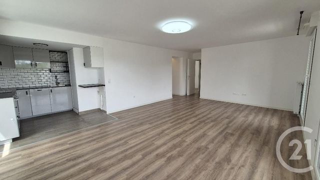 Appartement T4 &agrave; louer - 4 pi&egrave;ces - 81,76 m2 - Avon - 77 - ILE-DE-FRANCE