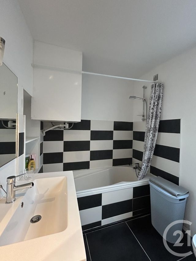 Appartement F1 &agrave; vendre - 2 pi&egrave;ces - 41,56 m2 - Fontainebleau - 77 - ILE-DE-FRANCE