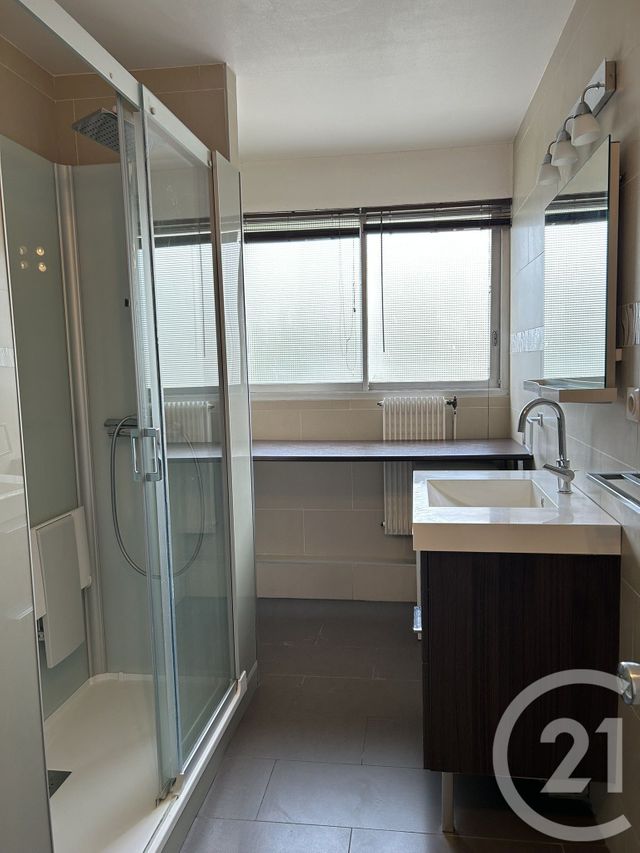 Appartement F3 &agrave; louer - 3 pi&egrave;ces - 74,88 m2 - Avon - 77 - ILE-DE-FRANCE