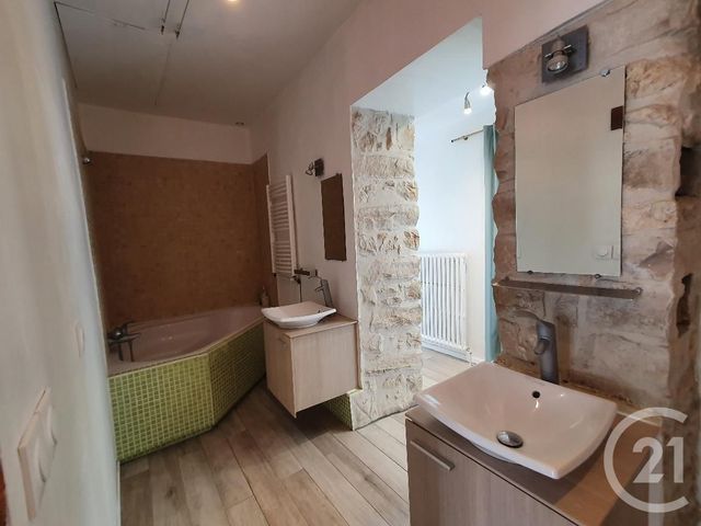 Appartement F5 &agrave; louer - 5 pi&egrave;ces - 99,13 m2 - Fontainebleau - 77 - ILE-DE-FRANCE
