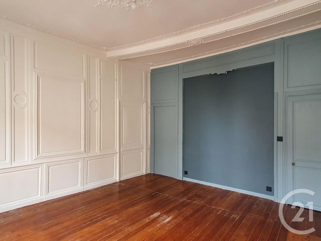 Appartement F5 &agrave; louer - 5 pi&egrave;ces - 99,13 m2 - Fontainebleau - 77 - ILE-DE-FRANCE