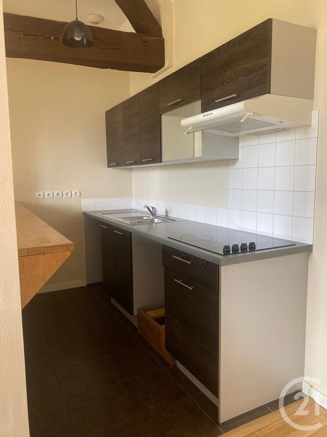 Appartement 2 pièces &agrave; louer - 2 pi&egrave;ces - 38,78 m2 - Fontainebleau - 77 - ILE-DE-FRANCE