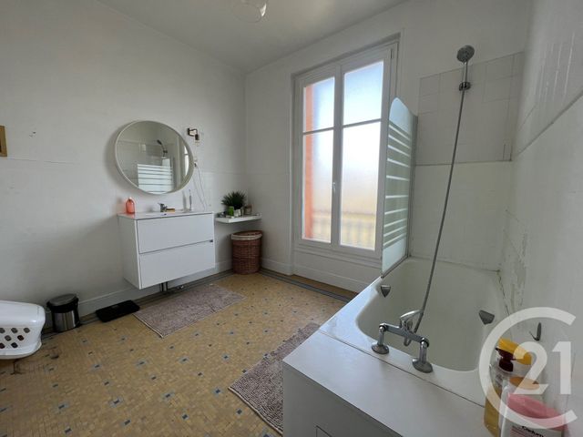 Maison &agrave; louer - 6 pi&egrave;ces - 154,13 m2 - Fontainebleau - 77 - ILE-DE-FRANCE