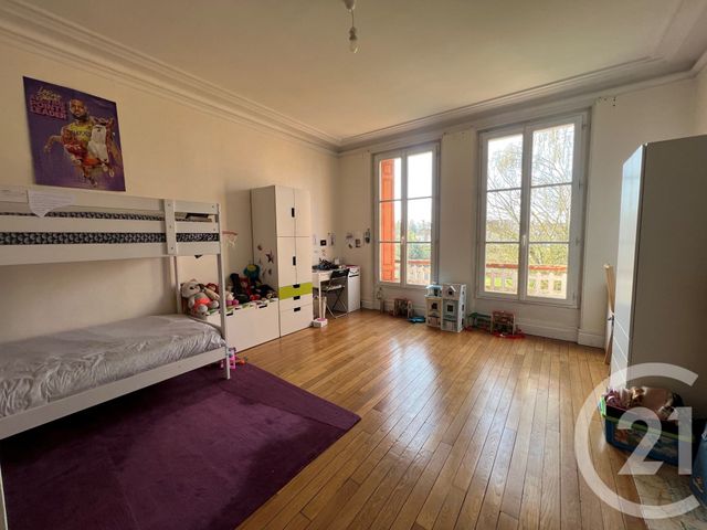 Maison &agrave; louer - 6 pi&egrave;ces - 154,13 m2 - Fontainebleau - 77 - ILE-DE-FRANCE