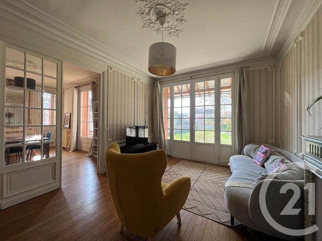 Maison &agrave; louer - 6 pi&egrave;ces - 154,13 m2 - Fontainebleau - 77 - ILE-DE-FRANCE