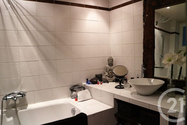 Appartement F4 &agrave; louer - 4 pi&egrave;ces - 87,97 m2 - Fontainebleau - 77 - ILE-DE-FRANCE