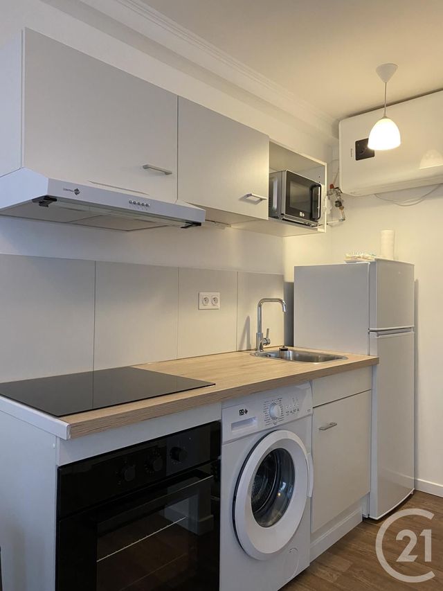 Appartement Studio à louer FONTAINEBLEAU
