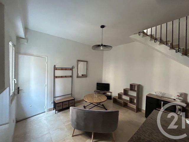 Appartement 2 pièces &agrave; louer - 2 pi&egrave;ces - 35,03 m2 - Fontainebleau - 77 - ILE-DE-FRANCE
