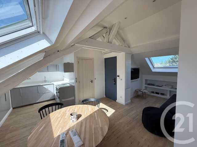 Appartement Studio &agrave; louer - 1 pi&egrave;ce - 21,71 m2 - Fontainebleau - 77 - ILE-DE-FRANCE