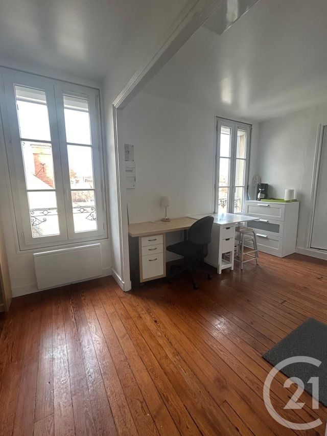 Appartement Studio &agrave; louer - 1 pi&egrave;ce - 21,88 m2 - Fontainebleau - 77 - ILE-DE-FRANCE