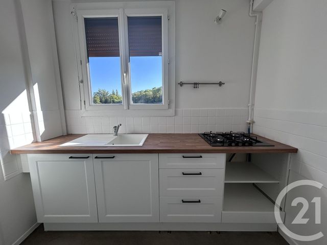 Appartement 3 pièces &agrave; louer - 3 pi&egrave;ces - 49,98 m2 - Avon - 77 - ILE-DE-FRANCE