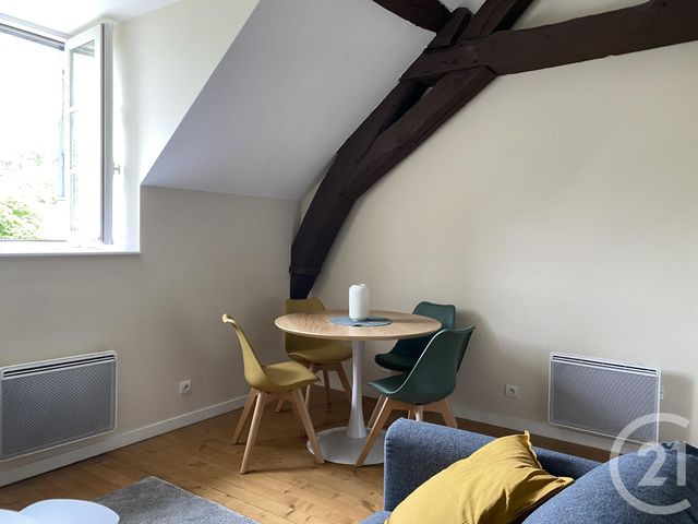 Appartement 2 pièces &agrave; louer - 2 pi&egrave;ces - 38,22 m2 - Fontainebleau - 77 - ILE-DE-FRANCE