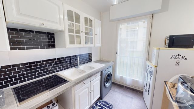 Appartement F2 &agrave; louer - 2 pi&egrave;ces - 45,34 m2 - Fontainebleau - 77 - ILE-DE-FRANCE