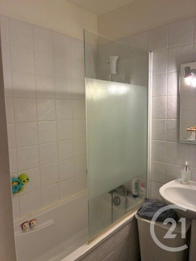Appartement 3 pièces &agrave; louer - 3 pi&egrave;ces - 60,25 m2 - Avon - 77 - ILE-DE-FRANCE