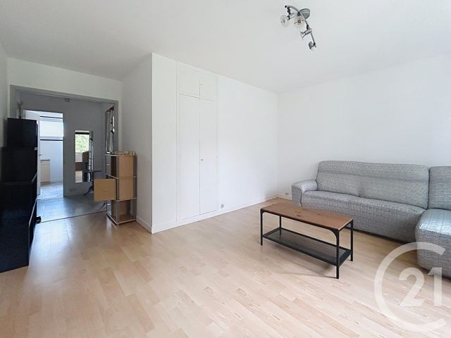 Appartement 3 pièces &agrave; louer - 3 pi&egrave;ces - 61 m2 - Fontainebleau - 77 - ILE-DE-FRANCE
