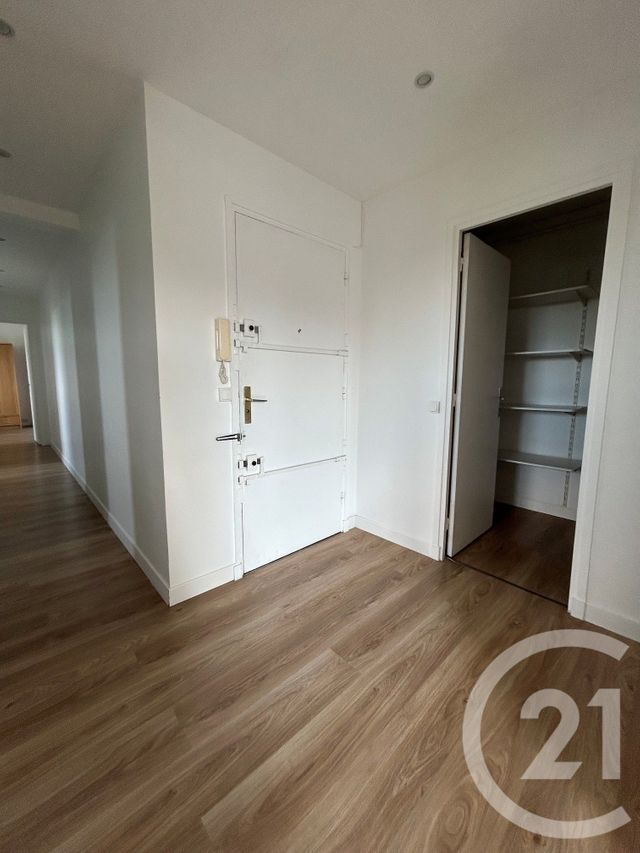 Appartement 4 pièces &agrave; louer - 4 pi&egrave;ces - 80,93 m2 - Avon - 77 - ILE-DE-FRANCE