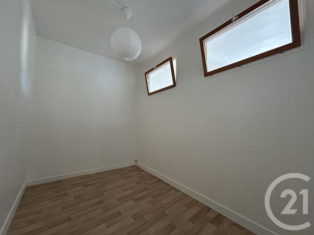 Appartement 2 pièces &agrave; louer - 2 pi&egrave;ces - 39,82 m2 - Fontainebleau - 77 - ILE-DE-FRANCE