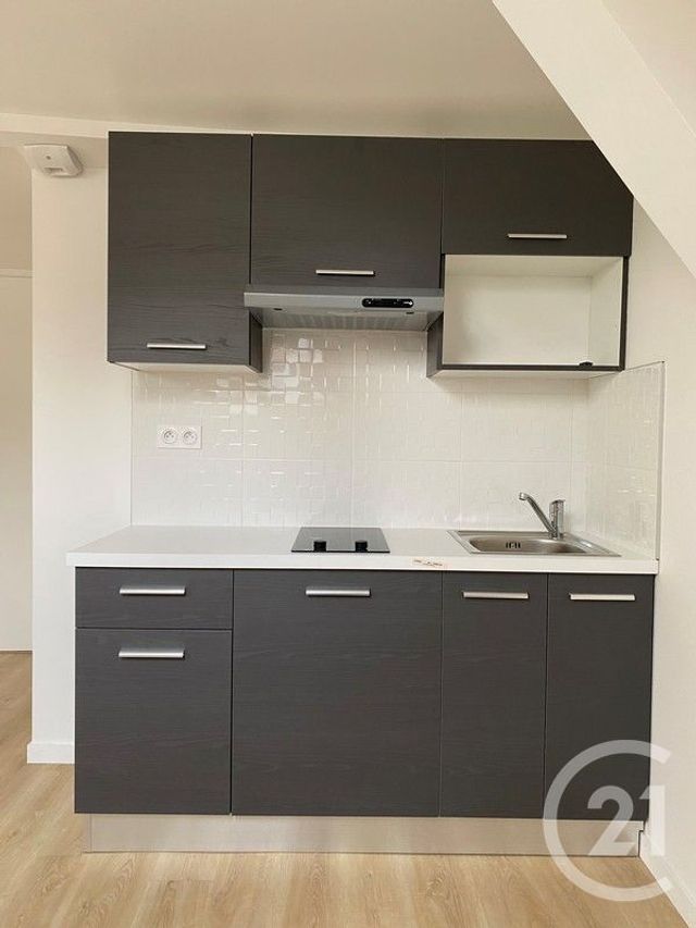 Appartement Studio &agrave; louer - 1 pi&egrave;ce - 22,35 m2 - Melun - 77 - ILE-DE-FRANCE