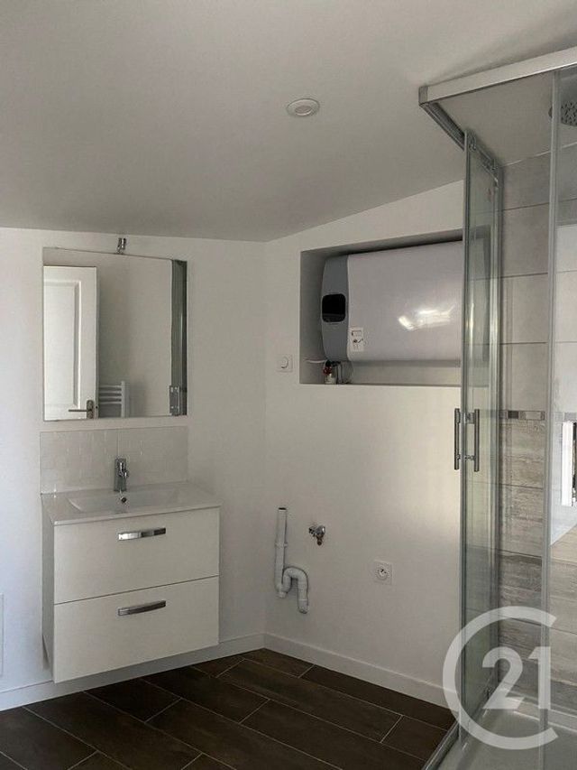 Appartement Studio &agrave; louer - 1 pi&egrave;ce - 22,35 m2 - Melun - 77 - ILE-DE-FRANCE