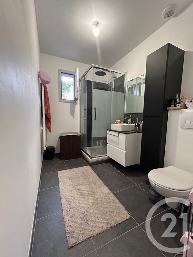 Maison &agrave; louer - 5 pi&egrave;ces - 100,44 m2 - Hericy - 77 - ILE-DE-FRANCE