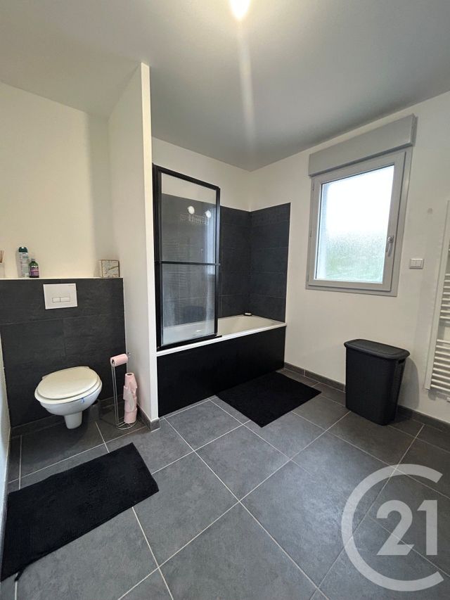 Maison &agrave; louer - 5 pi&egrave;ces - 100,44 m2 - Hericy - 77 - ILE-DE-FRANCE