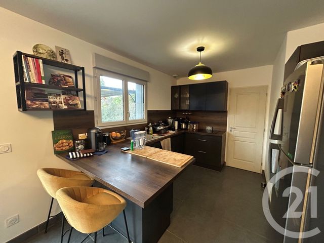 Maison &agrave; louer - 5 pi&egrave;ces - 100,44 m2 - Hericy - 77 - ILE-DE-FRANCE