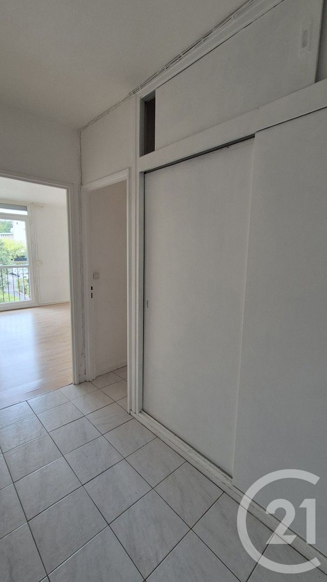 Appartement T3 &agrave; louer - 3 pi&egrave;ces - 55,35 m2 - Avon - 77 - ILE-DE-FRANCE