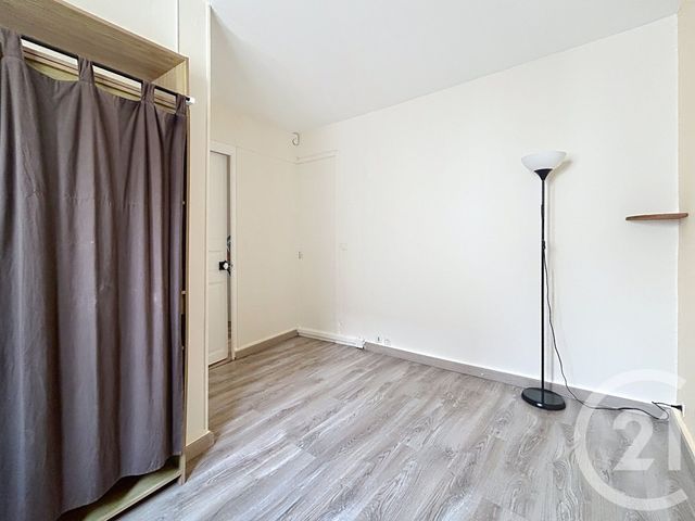 Appartement 2 pièces &agrave; louer - 2 pi&egrave;ces - 47,88 m2 - Fontainebleau - 77 - ILE-DE-FRANCE