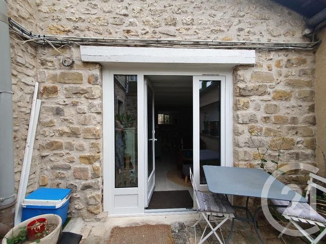 Appartement 2 pièces &agrave; louer - 2 pi&egrave;ces - 17 m2 - Fontainebleau - 77 - ILE-DE-FRANCE