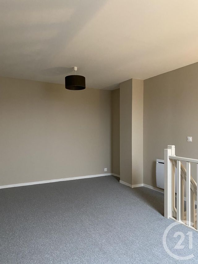 Appartement 2 pièces &agrave; louer - 2 pi&egrave;ces - 34,85 m2 - Fontainebleau - 77 - ILE-DE-FRANCE