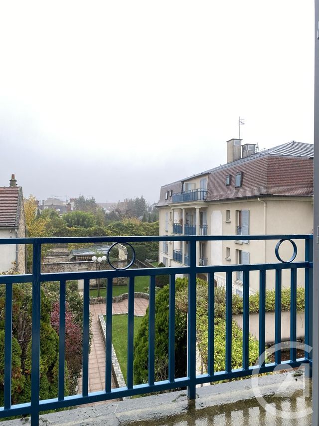 Appartement 2 pièces &agrave; louer - 2 pi&egrave;ces - 34,85 m2 - Fontainebleau - 77 - ILE-DE-FRANCE