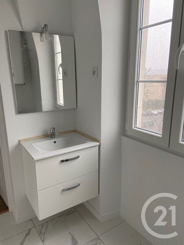 Appartement 2 pièces &agrave; louer - 2 pi&egrave;ces - 39,91 m2 - Avon - 77 - ILE-DE-FRANCE
