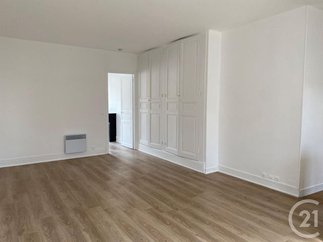 Appartement 2 pièces &agrave; louer - 2 pi&egrave;ces - 58,12 m2 - Fontainebleau - 77 - ILE-DE-FRANCE
