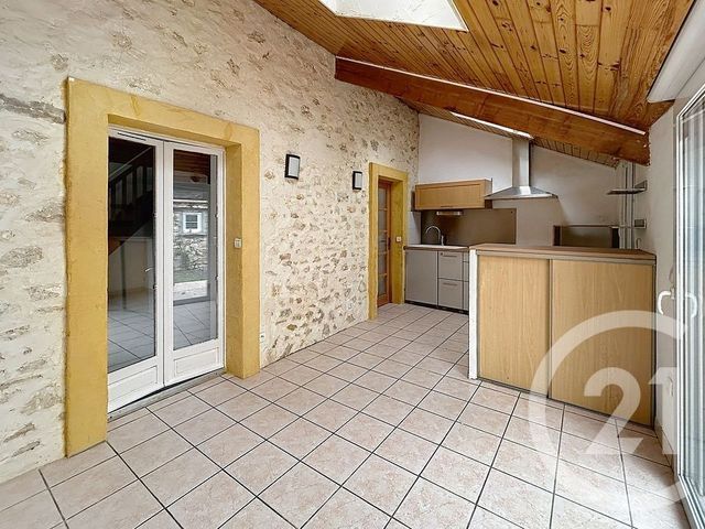 Appartement T3 &agrave; louer - 3 pi&egrave;ces - 53,57 m2 - Thomery - 77 - ILE-DE-FRANCE